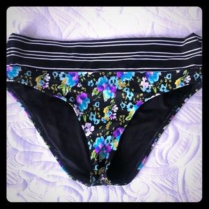 Bikini Flower Bottom